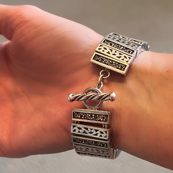 Lois Hill Chunky Open Scroll & Granulated Rectangle Bar Bracelet - Picture 6 of 6